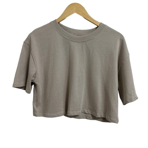 Zara Tops - Zara women's tan short sleeve crew neck tee size Small NEW
